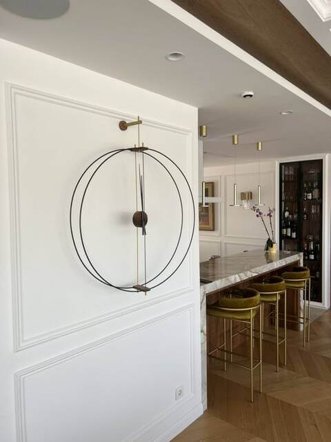 Zidni satovi u minimalističkom stilu, ručna izrada po meri